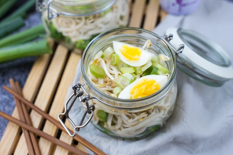 Video: Homemade Instant Noodles 7 Homemade Instant Noodles