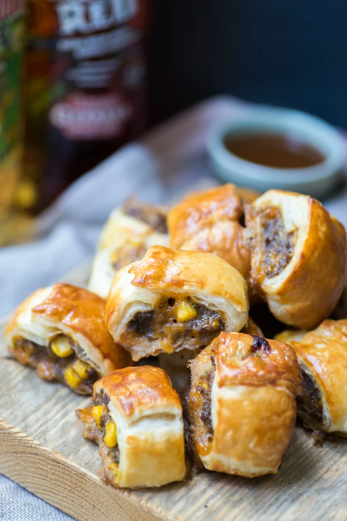 Video: Mini Mexicaanse Saucijzenbroodjes 1 Mini Mexicaanse Saucijzenbroodjes