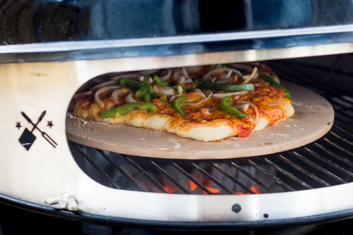 Philly Cheesesteak pizza van de BBQ 3 Philly Cheesesteak Pizza van de BBQ