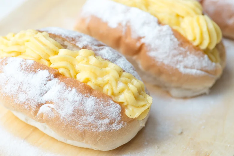 Video: Makkelijke puddingbroodjes 4 Makkelijke puddingbroodjes