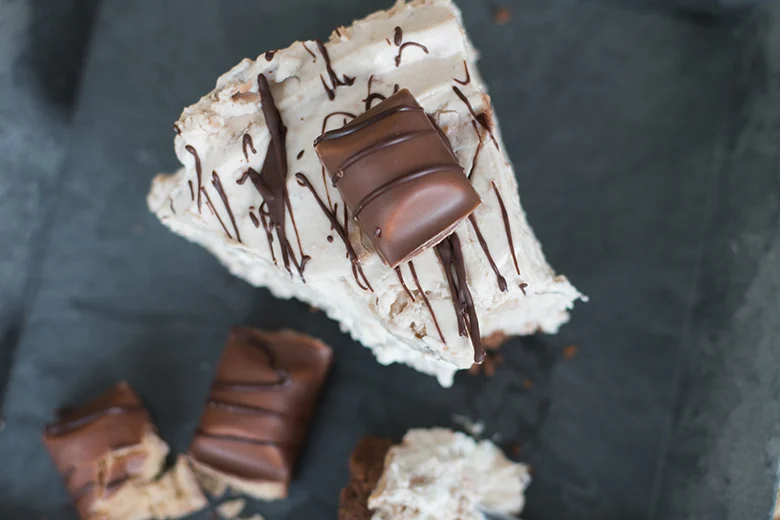 Dé Kinder Bueno cheesecake uit mijn Guilty Pleasures kookboek 25 Kinder Bueno Cheesecake