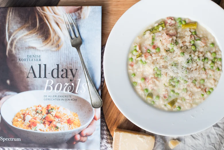 Cook the Books: Parelrisotto uit All-day Bowls 5 Parelrisotto met pancetta en taleggio