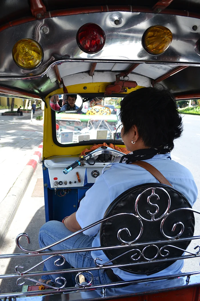 10x doen in Bangkok 5 Tuktuk