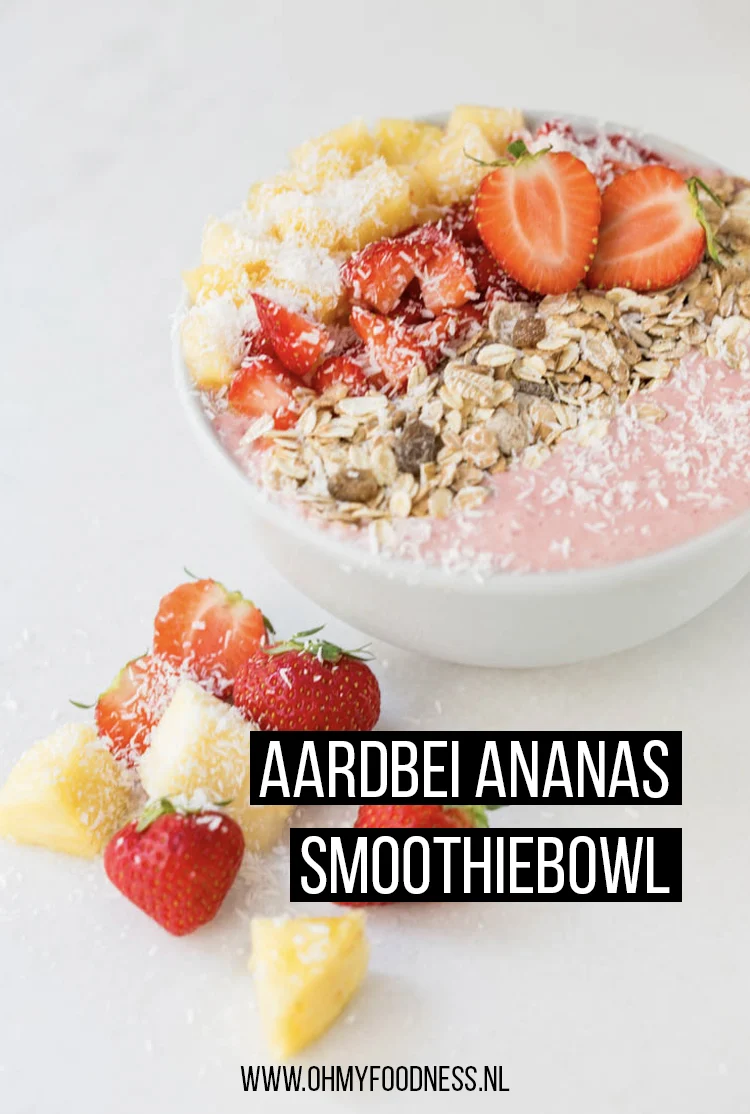 Aardbei Ananas Smoothie Bowl 2 aardbei ananas smoothiebowl
