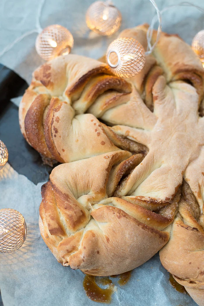 Kerststerbrood met kaneel 2 Kerststerbrood