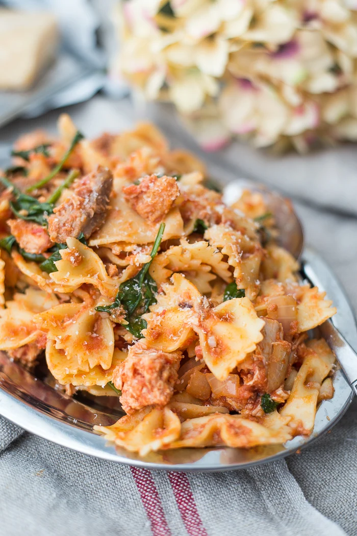 Pasta met leftover kalkoen van het kerstdiner 1 Pasta met leftover kalkoen