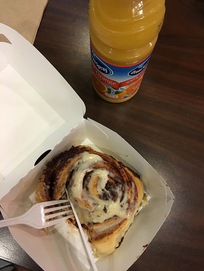Foodie in Las Vegas 17 Cinnabon