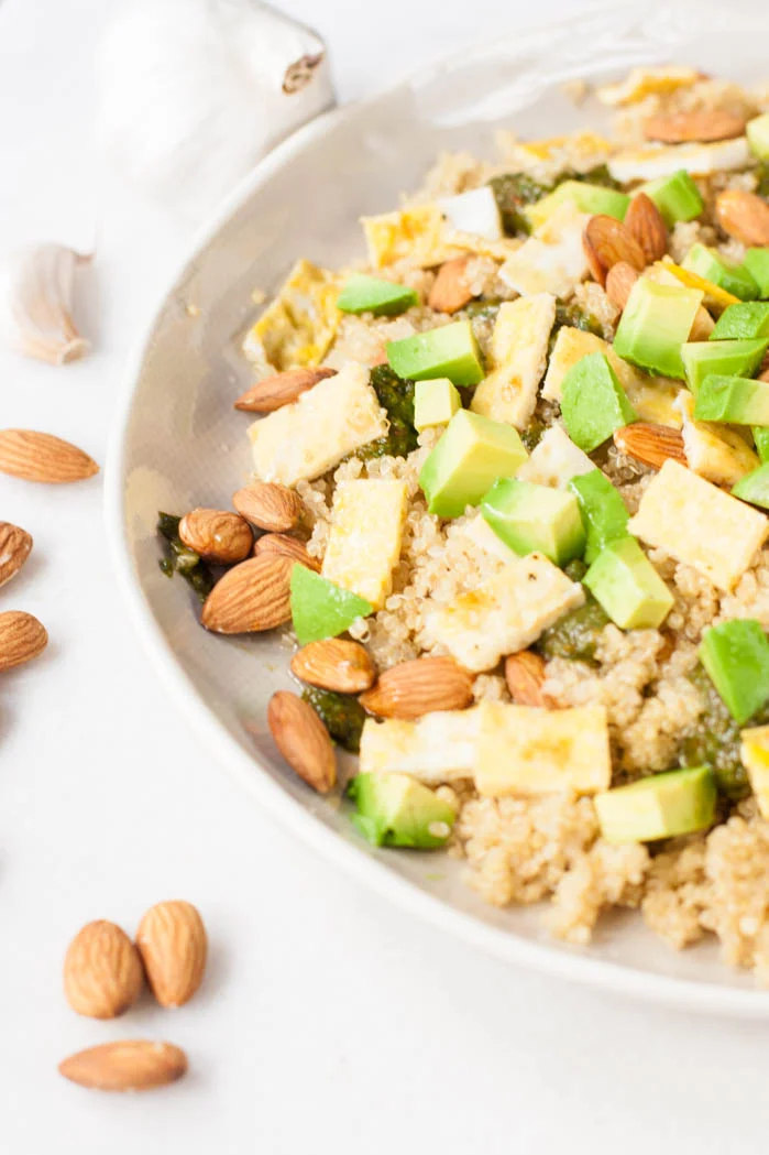 Quinoa met avocado en omeletreepjes 1 IMG 9748