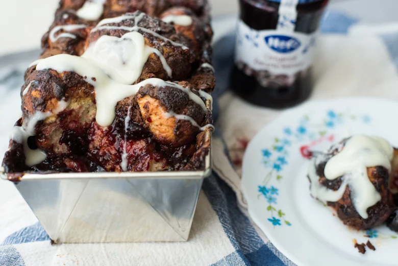 chocolade-kersen plukbrood