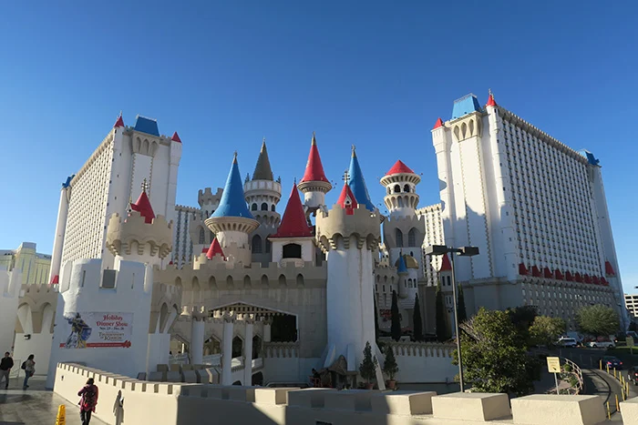 CITY GUIDE | LAS VEGAS - TO STAY 2 Excalibur