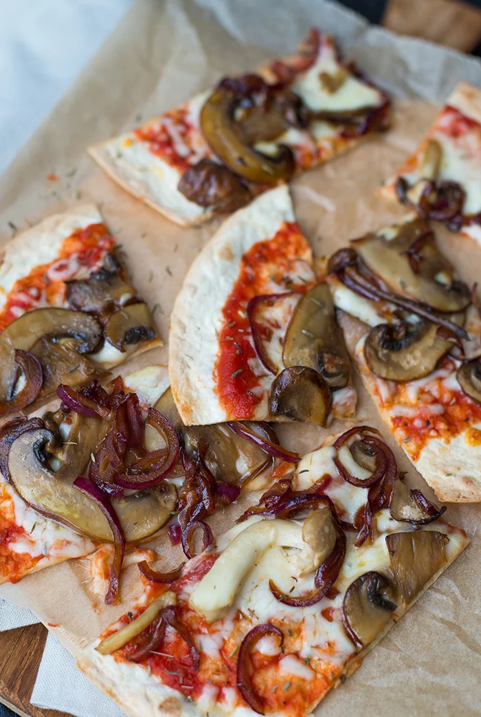 Tortizza funghi met zoete uien 1 Tortizza funghi met zoete ui