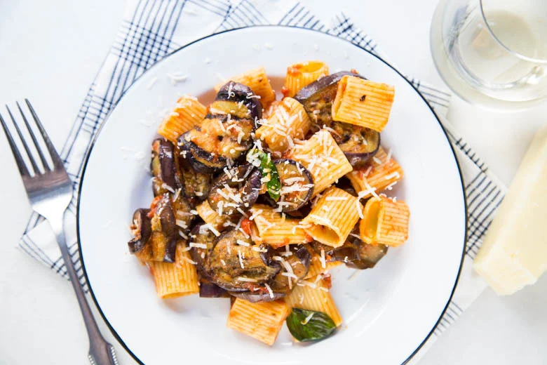 Cook the Books: Pasta alla Norma uit 'Foodies Kookboek' 5 3M8A1207