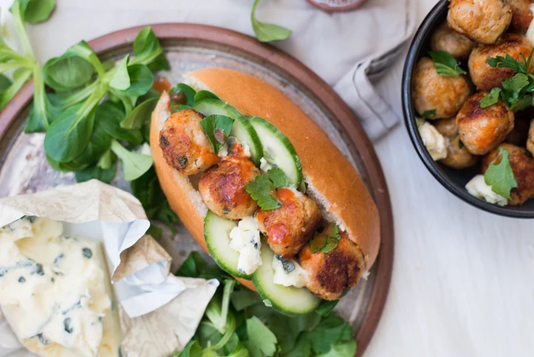 Buffalomeatball broodjes 15 Buffalo meatball broodjes