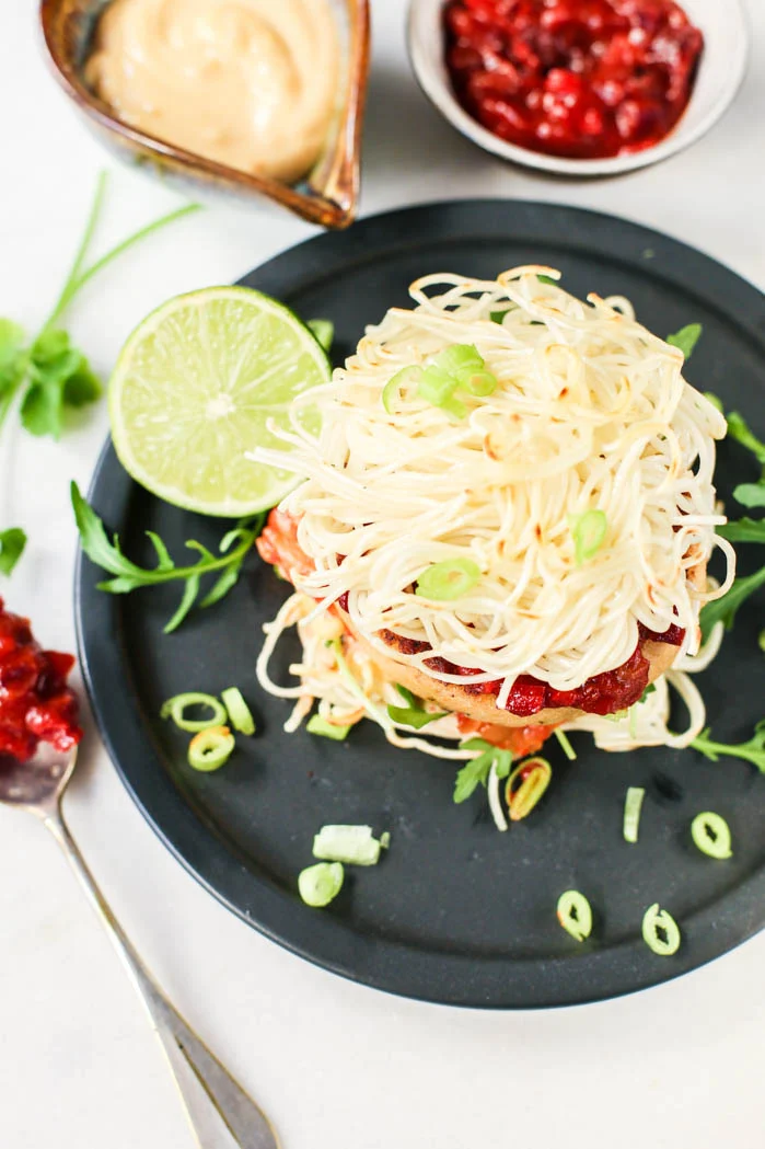Cook the Books: Garnalenburgers met noodles en misomayo uit De Beste Burgers 2 def