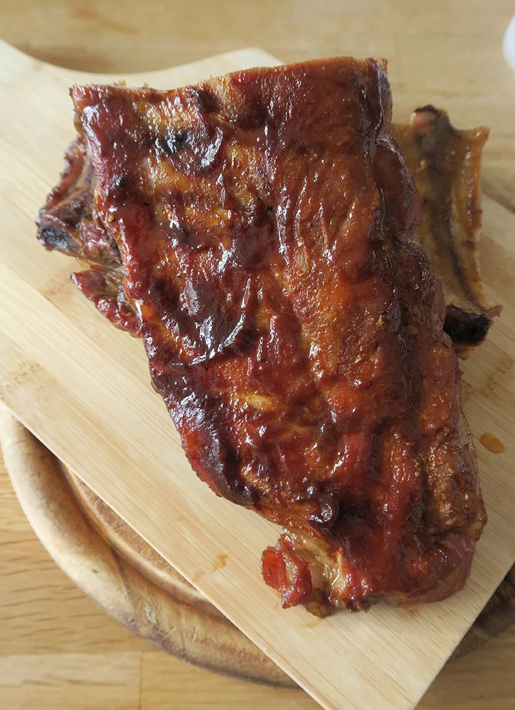 How to: spareribs op de bbq bereiden. 4 Spareribs bereiden op de barbecue