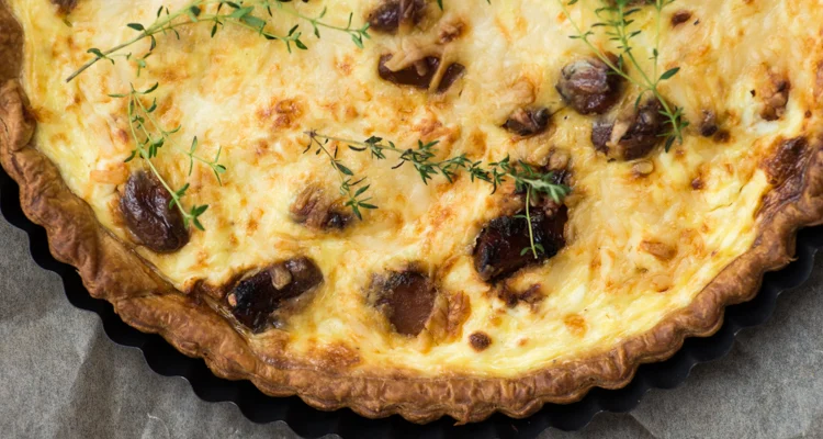 Gekarameliseerde knoflooktaart van Yotam Ottolenghi 31 Gekarameliseerde knoflooktaart