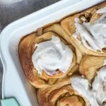 Cinnamonrolls met appel