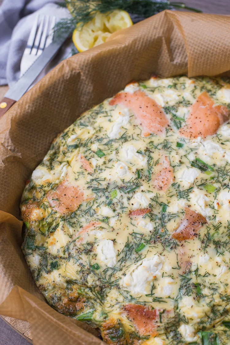Frittata met gerookte zalm en geitenkaas 2 Frittata met gerookte zalm en geitenkaas