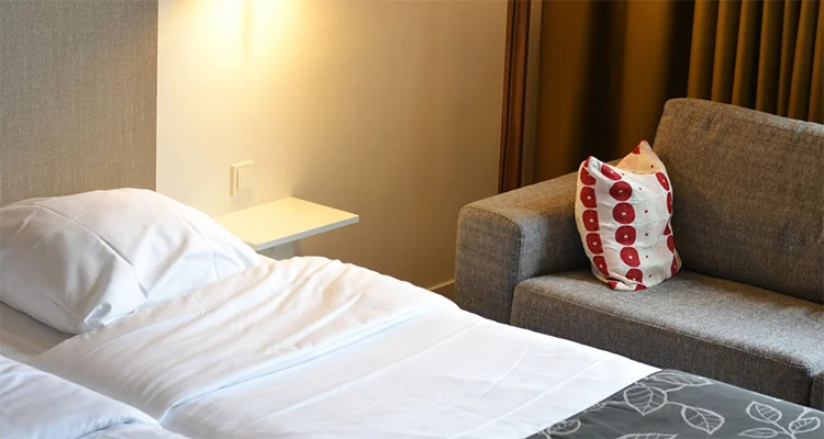 Home away from home vs Hotels 21 Home away from home vs Hotels