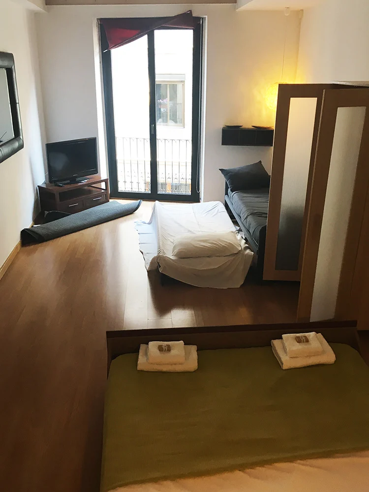 Home away from home vs Hotels 1 liceu appartments barcelona