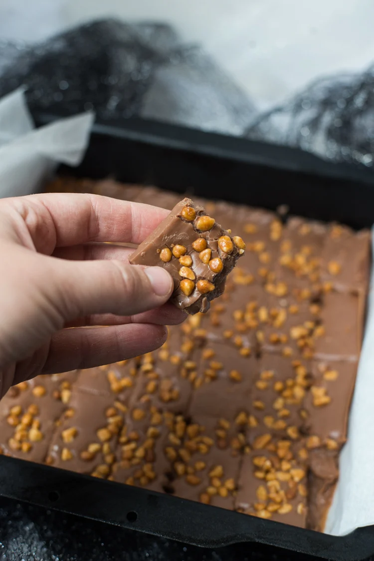 Baileysfudge met gezouten karamel 3 Baileysfudge met karamel crisp