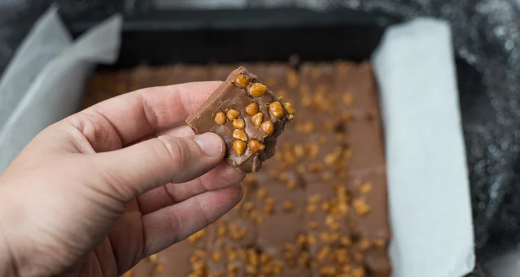 Baileysfudge met gezouten karamel 5 Baileysfudge met karamel crisp