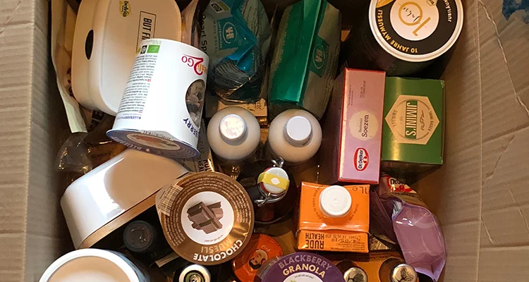 Winactie OMF kerstpakket