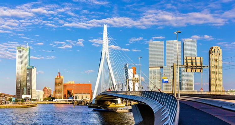 CITY GUIDE | ROTTERDAM - Nederland 1 CITY GUIDE | ROTTERDAM - Nederland