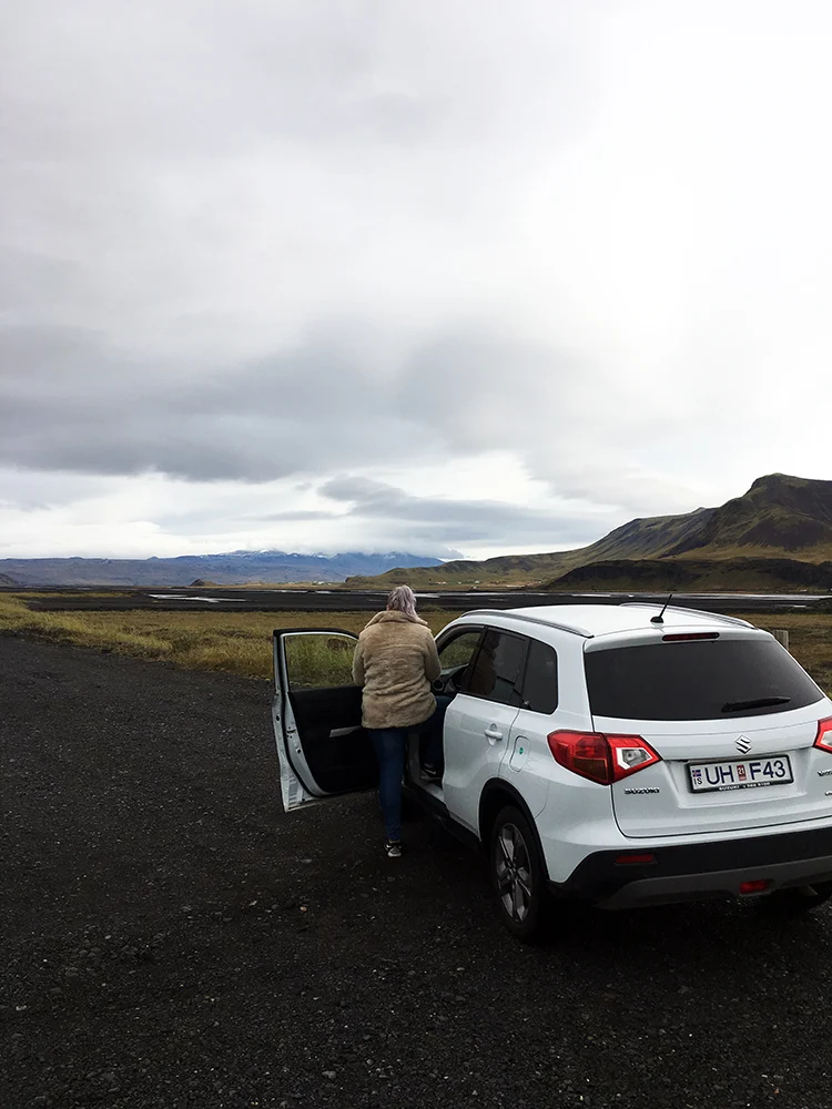 TRAVEL GUIDE | IJSLAND - TO KNOW 1 huurauto