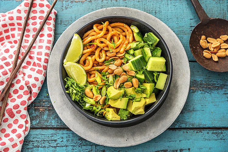 Quick & Easy: Udonnoedels met pittige pindasaus 3 Udonnoedels met pittige pindasaus