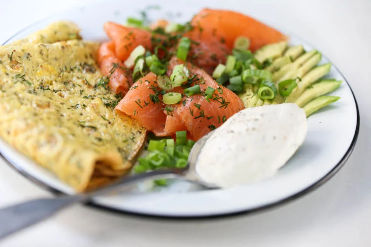 Eiwrap met zalm en limoenricotta 2 Omelet met Zalm en Limoenricotta 4