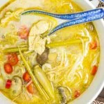 Thaise currysoep met noedels en kip