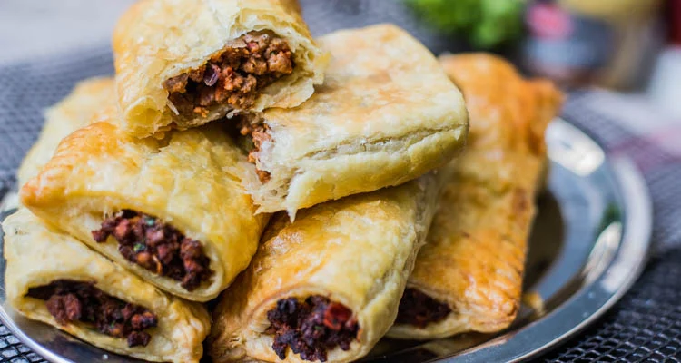 Vegetarische saucijzenbroodjes 27 Vegetarische saucijzenbroodjes