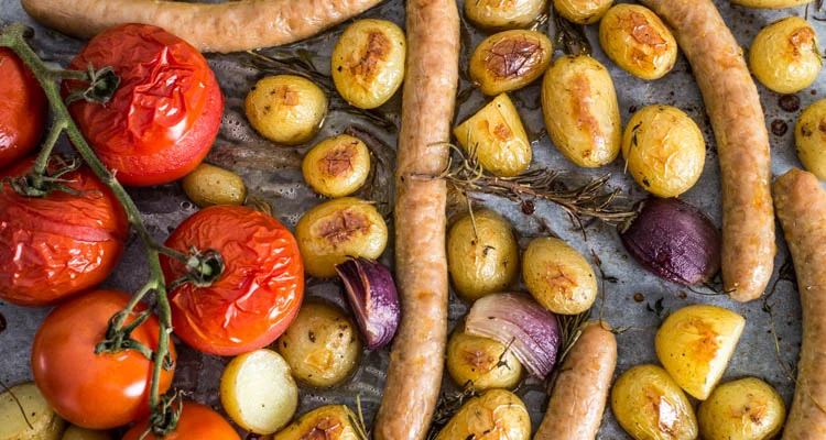 Traybake met worstjes