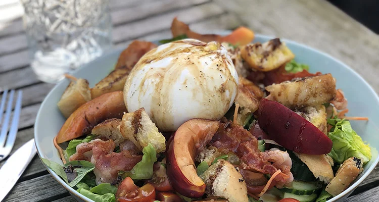 Zomersalade met nectarine en burrata 4 Zomersalade met nectarine en burrata