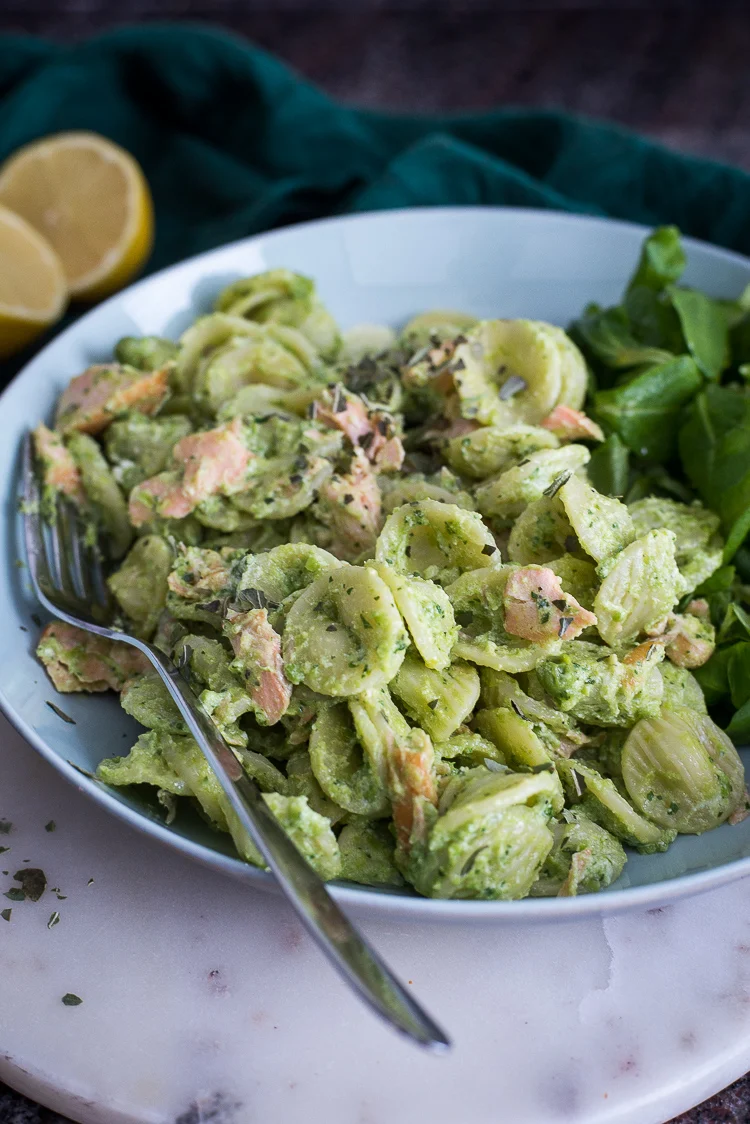Pasta met doperwtenpesto, ricotta en zalm 2 Pasta met doperwtenpesto