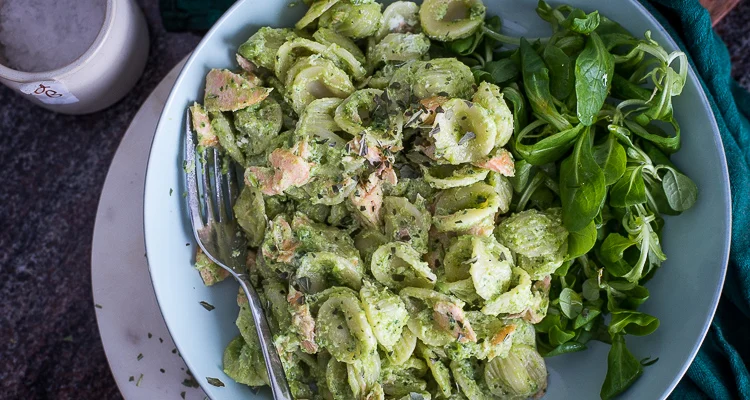 Pasta met doperwtenpesto, ricotta en zalm 3 Pasta met doperwtenpesto