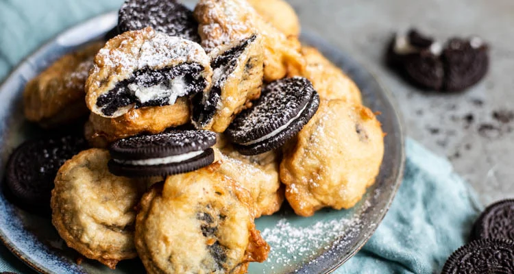 Fastfood Friday: Gefrituurde Oreo's 3 Gefrituurde Oreo's