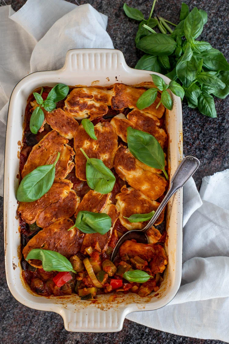 Halloumi-bake met lamsworstjes 1 Halloumi-bake met lamsworstjes