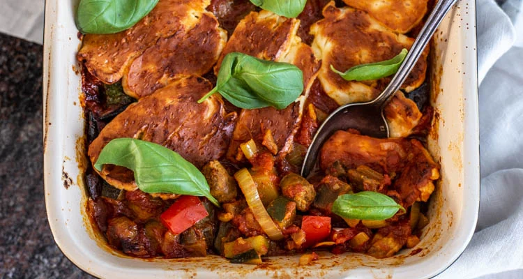Halloumi-bake met lamsworstjes 3 Halloumi-bake met lamsworstjes