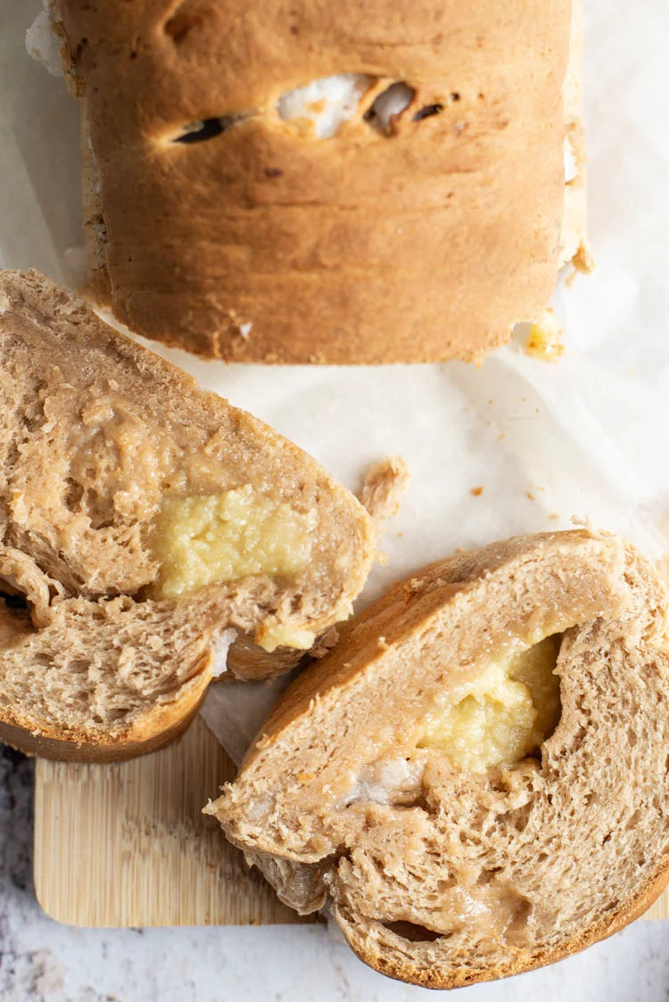 Suikerbrood met amandelspijs en speculaaskruiden 2 Suikerbrood met amandelspijs en speculaaskruiden