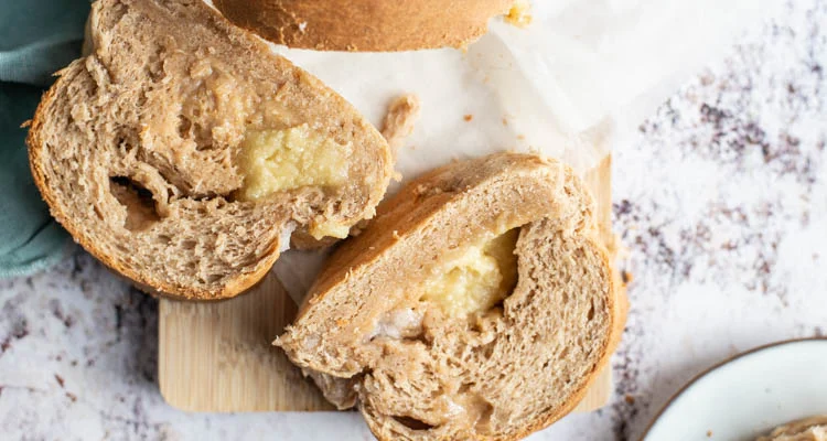Suikerbrood met amandelspijs en speculaaskruiden 28 Suikerbrood met amandelspijs en speculaaskruiden