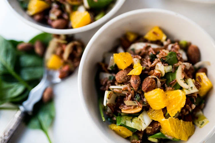 Rode rijstsalade met sinaasappel en amandelen 8 RodeRijstSaladeSinaasappelAmandel FI