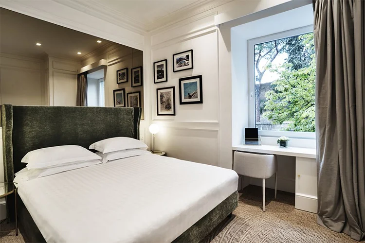 CITY GUIDE | ROME - TO STAY 2 The Shire Hotel