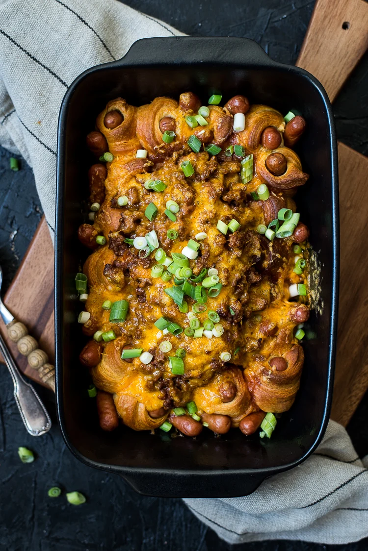 Fastfood Friday: Tasty's Chili hotdogs uit de oven 2 Chili hotdogs uit de oven