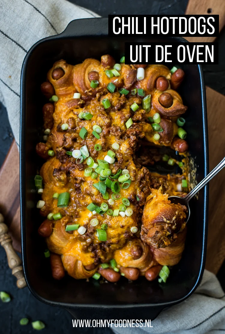 Fastfood Friday: Tasty's Chili hotdogs uit de oven 5 Chili hotdogs uit de oven