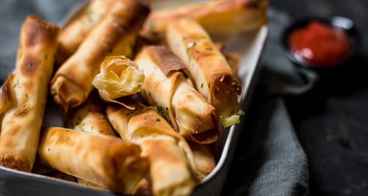 Kaasstengels uit de Airfryer voor Fastfood Friday 6 Kaastengels uit de Airfryer