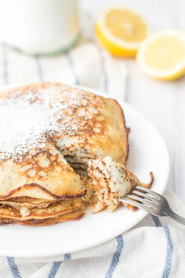 15x de fijnste recepten voor Pasen 3 Lemon & Poppyseed Pancakes