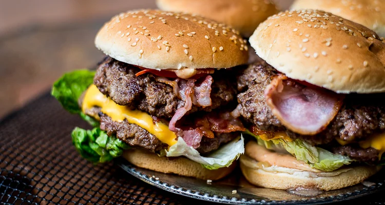 Fastfood Friday: Dubbele baconburger 6 Dubbele bacon burger