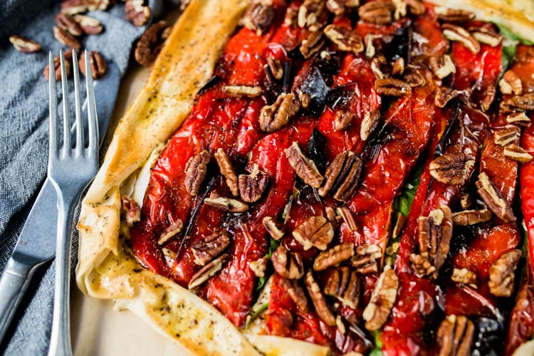 Filodeeg plaattaart met geroosterde paprika's en ricotta 12 Filodeegtaart met GeroosterdePaprika en Ricotta FI 2